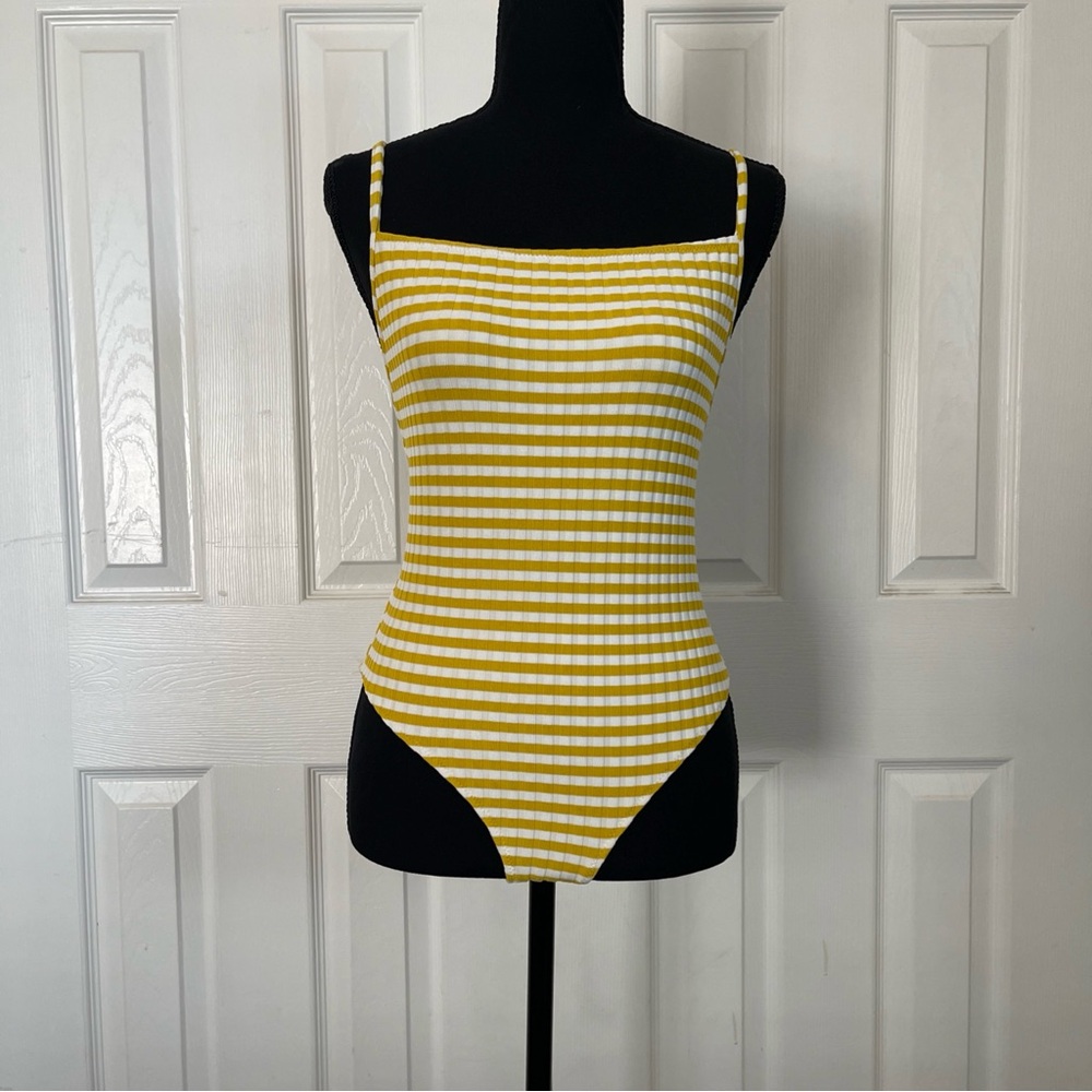 Solid & Striped Ann Marie Mustard Striped Ribbed Bathing Suit  Size Medium